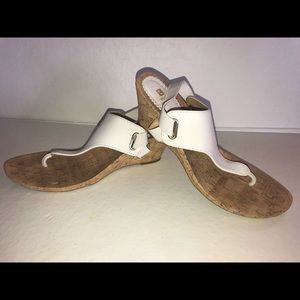 White Mountain heeled sandals - ladies size 11
